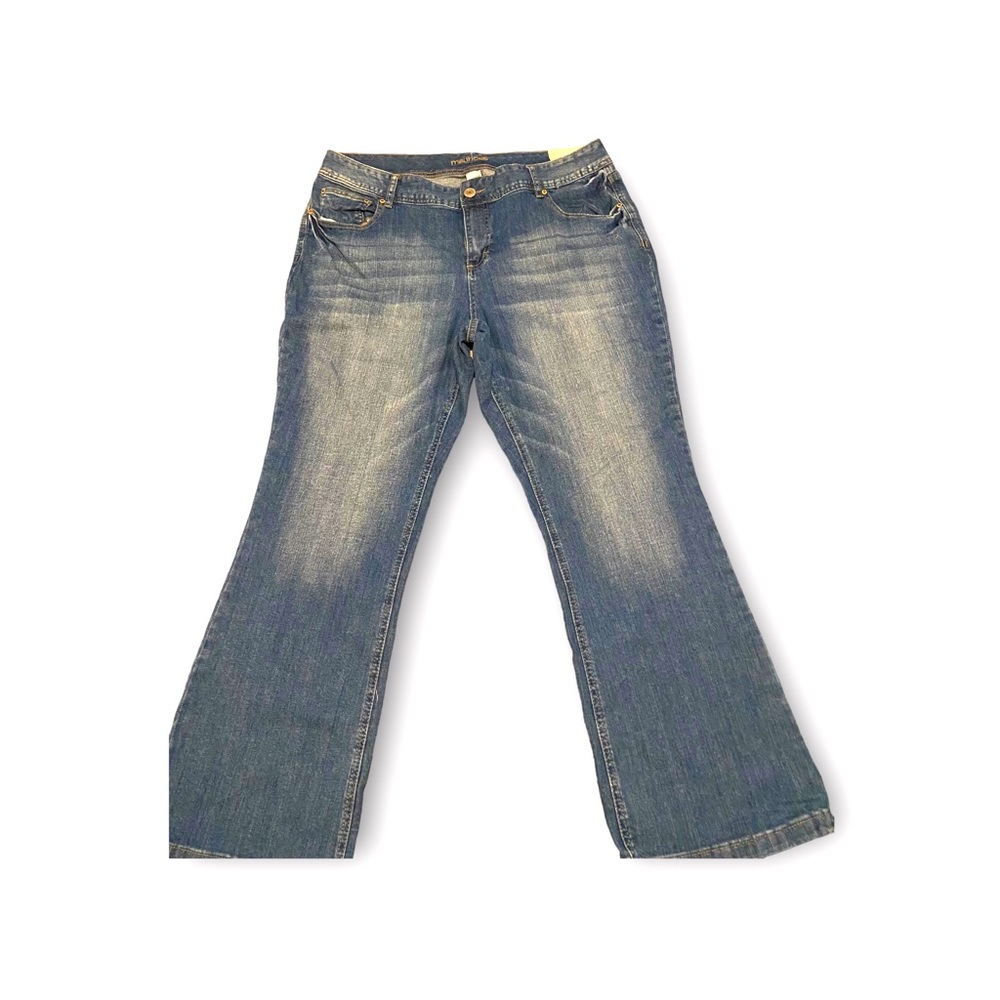 Woman’s Size 20/S NWT Maurice’s Bootcut Jeans!